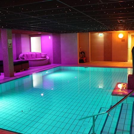 Wellness Suites Dellewal West-Terschelling Bagian luar foto