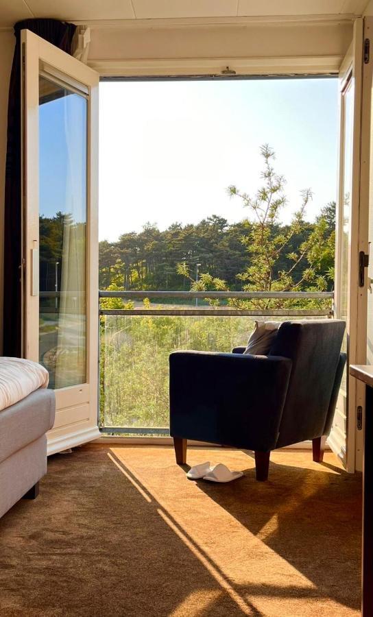 Wellness Suites Dellewal West-Terschelling Bagian luar foto