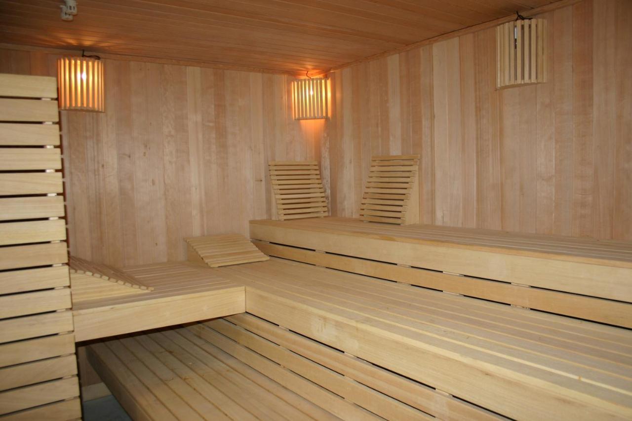 Wellness Suites Dellewal West-Terschelling Bagian luar foto